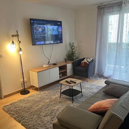 Champion Suites Sarcelles Exteriör bild