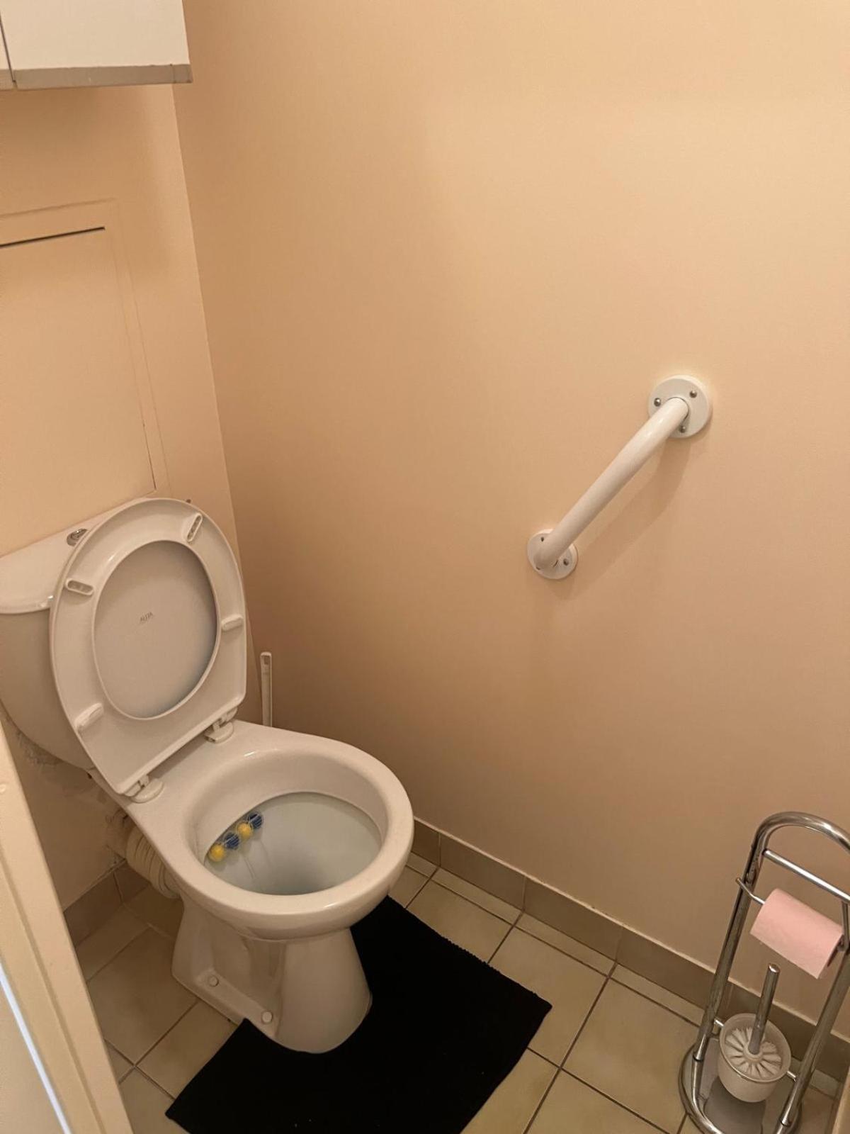 Champion Suites Sarcelles Exteriör bild