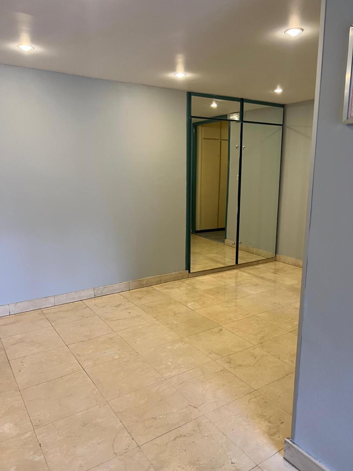 Champion Suites Sarcelles Exteriör bild